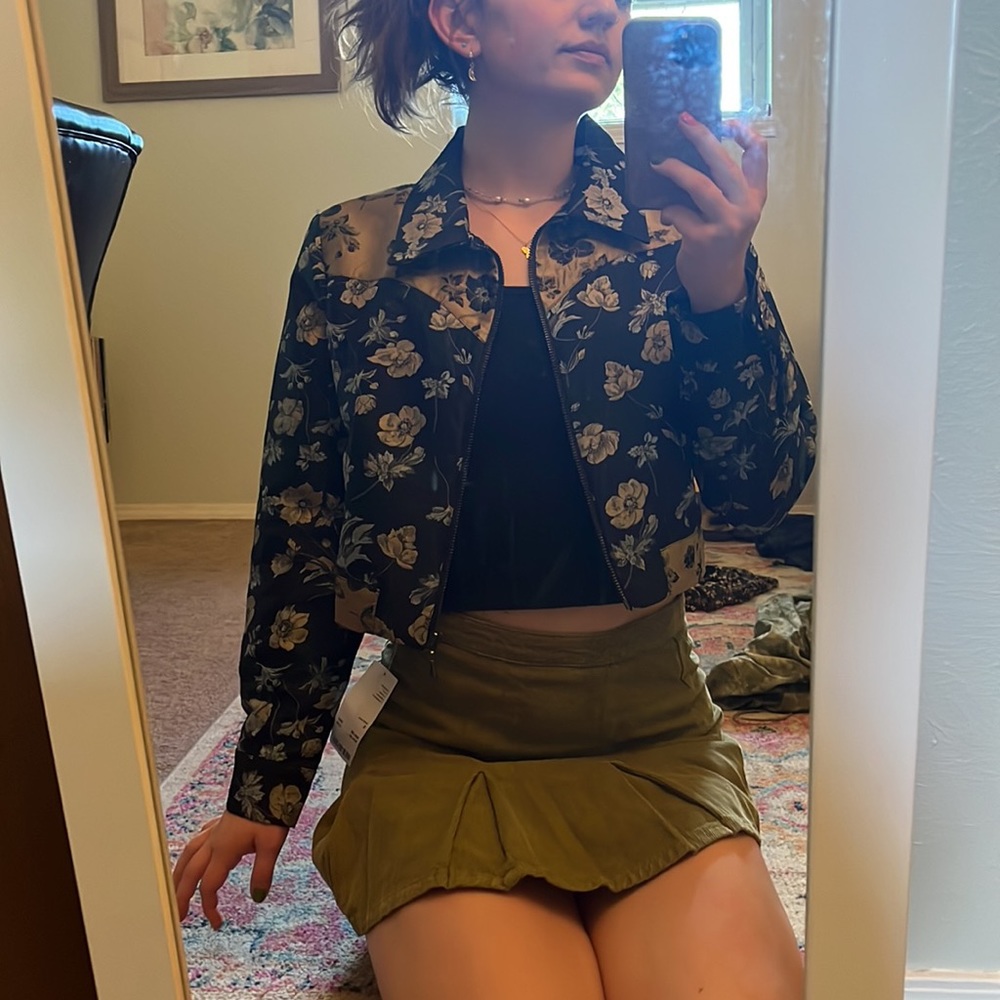 Urban Outfitters Floral Brocade Cropped Jacket Med